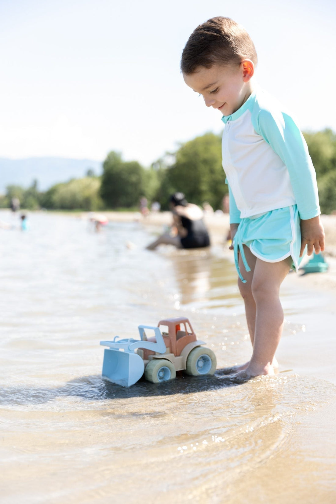 Guide complet pour bien choisir un maillot de bain anti-UV pour bébé en 2026